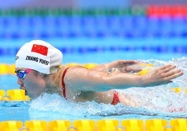 j9-男女4x100混接力中国队摘银 王简嘉禾800自第5